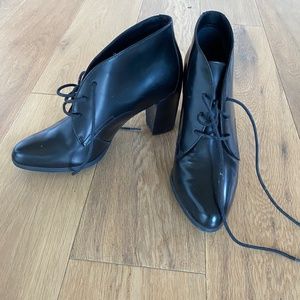 New Clarks Lace Up Boots - 8